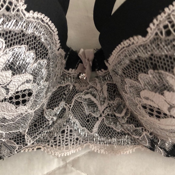 VS Very Sexy Bra - Picture 2 of 4